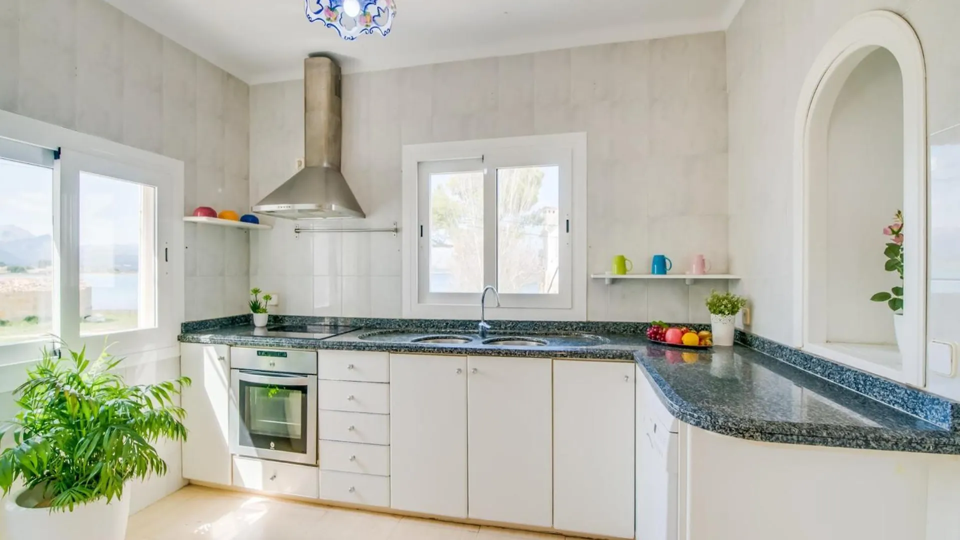 Apartment With Views Of The Bay Of Pollenca Alcúdia 0*,  Španělsko