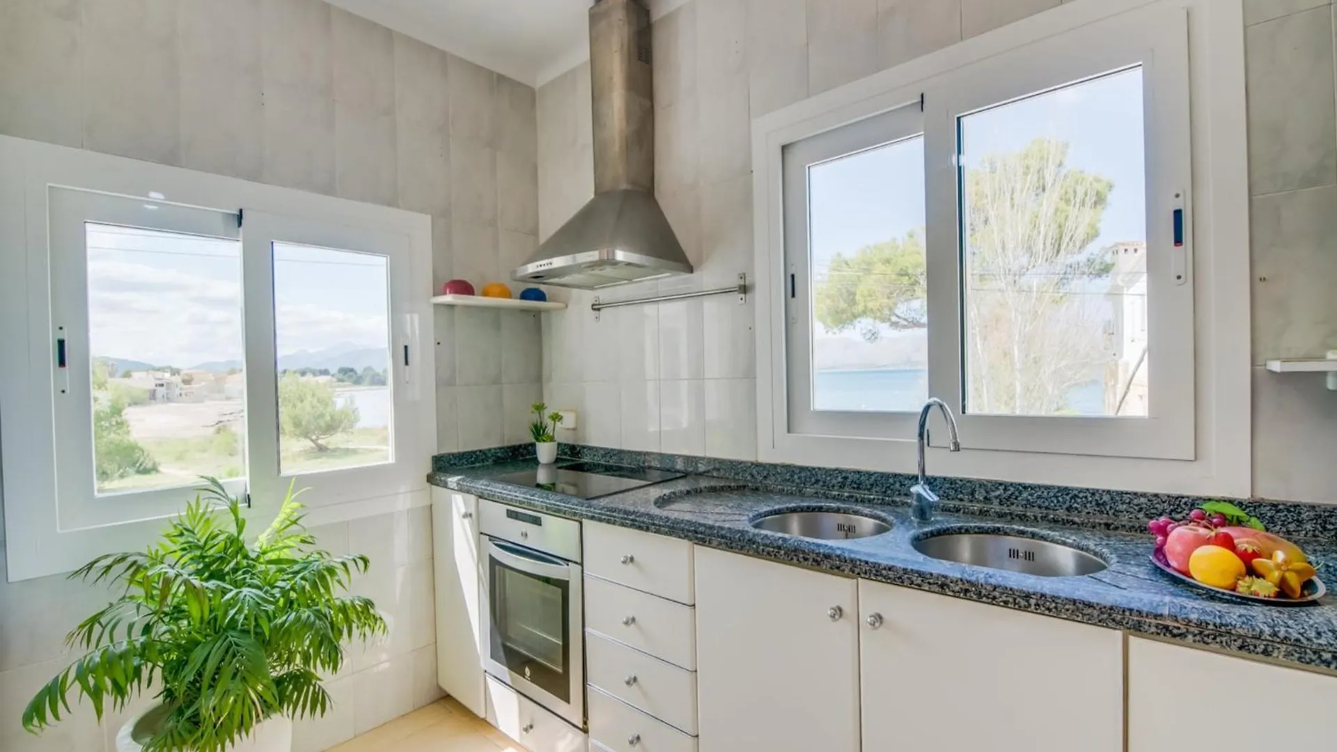Apartment With Views Of The Bay Of Pollenca Алькудия